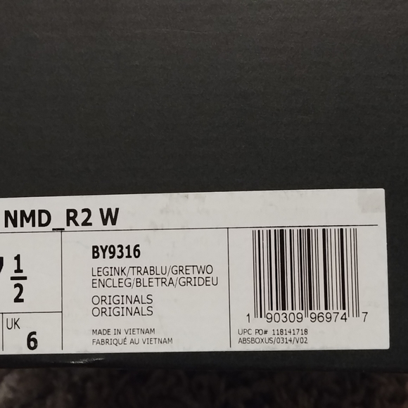 Adidas NMD R2 Women's 7.5 - Picture 4 of 7